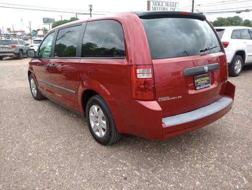 Inferno Red Crystal Pearlcoat 2008 Dodge Grand Caravan SE