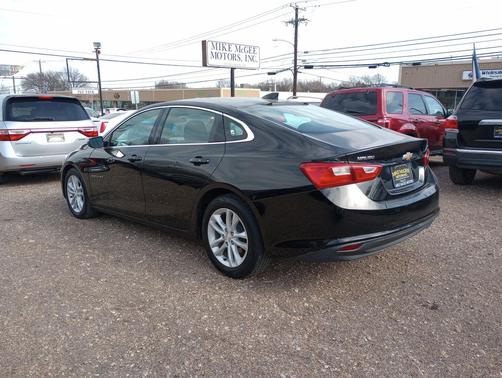 2017 Chevrolet Malibu 1LT