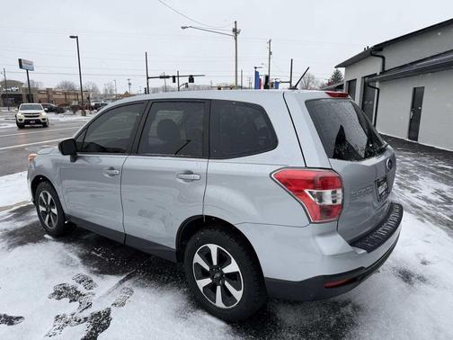 2015 Subaru Forester 2.5i