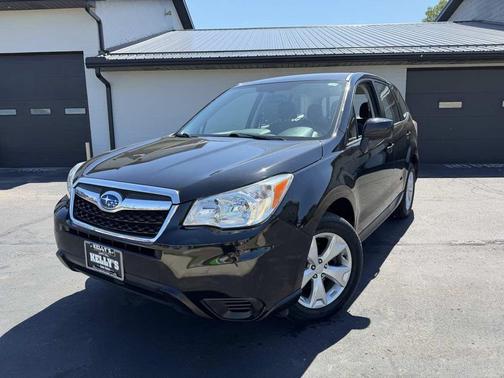 Crystal Black Silica 2015 Subaru Forester 2.5i