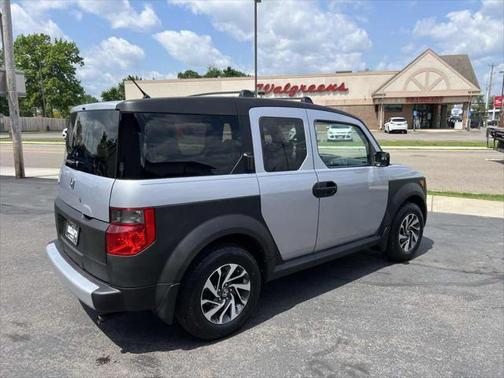 2005 Honda Element LX