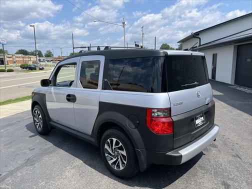 2005 Honda Element LX