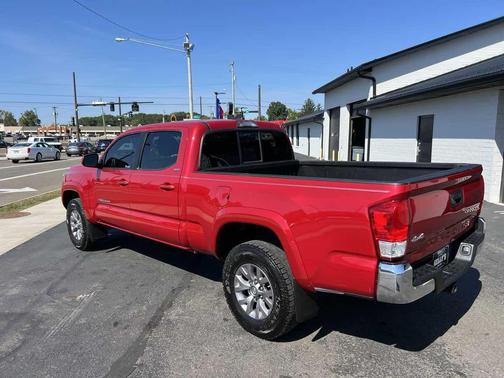 2017 Toyota Tacoma SR5