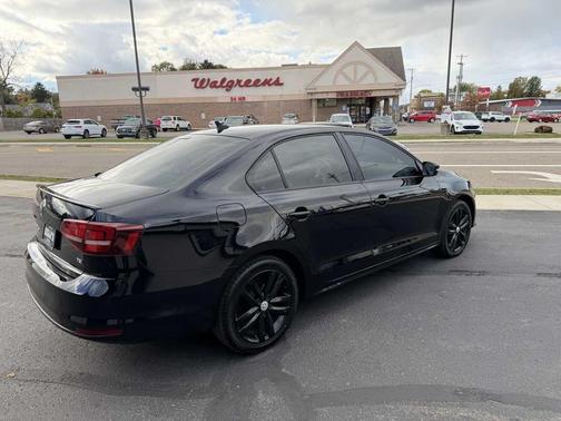 2018 Volkswagen Jetta 1.8T SE Sport