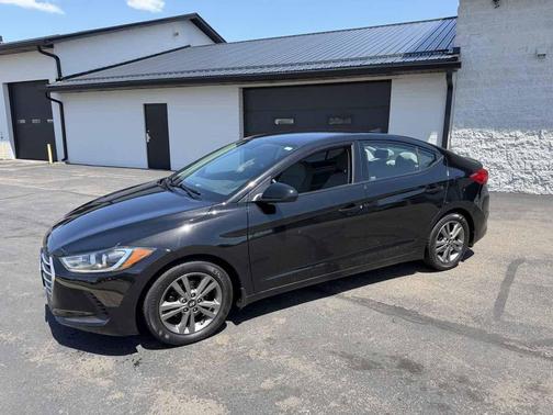 Phantom Black 2018 Hyundai ELANTRA SEL