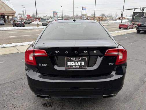 2015 Volvo S60 T5 Premier