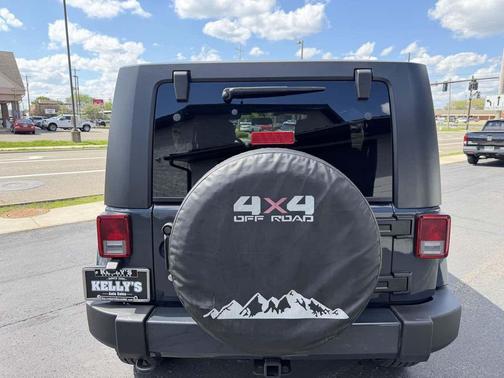 Rhino Clearcoat 2017 Jeep Wrangler Unlimited Sahara