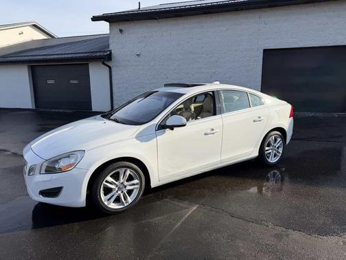 2013 Volvo S60 T5 Premier Plus