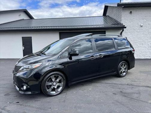 2015 Toyota Sienna SE