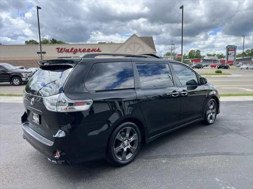 2015 Toyota Sienna SE