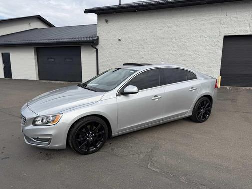 2017 Volvo S60 Inscription T5