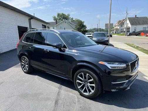 2019 Volvo XC90 T5 Momentum