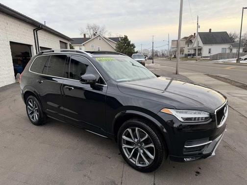 2019 Volvo XC90 T5 Momentum