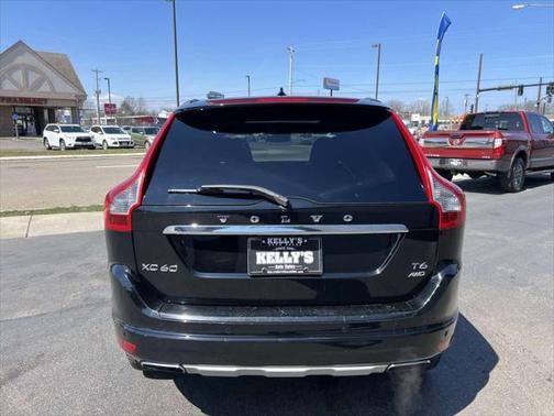 2016 Volvo XC60 T6 Drive-E