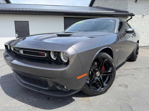 Granite Crystal Metallic Clearcoat 2015 Dodge Challenger R/T