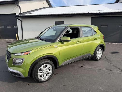 2021 Hyundai VENUE SE