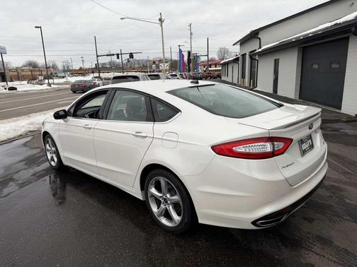 2015 Ford Fusion SE