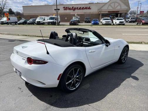 2016 Mazda MX-5 Miata Grand Touring