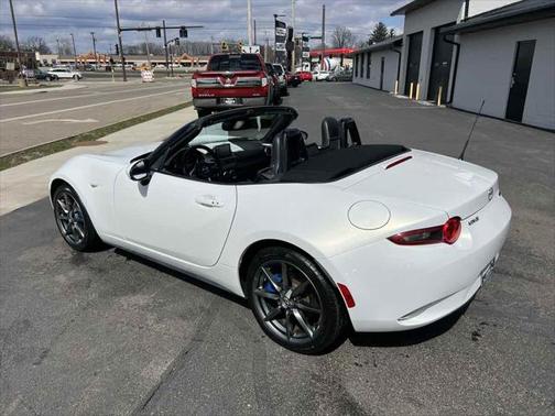 2016 Mazda MX-5 Miata Grand Touring