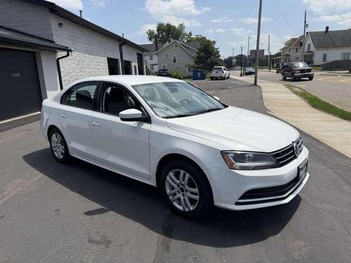 Pure White 2018 Volkswagen Jetta 1.4T S