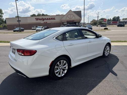 Bright White Clearcoat 2015 Chrysler 200 C