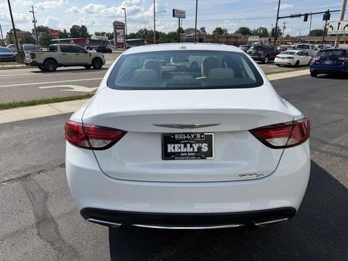 Bright White Clearcoat 2015 Chrysler 200 C