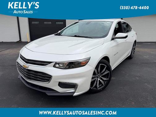 Iridescent Pearl Tricoat 2017 Chevrolet Malibu 1LT