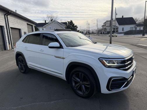 2021 Volkswagen Atlas Cross Sport 3.6L V6 SE w/Technology R-Line