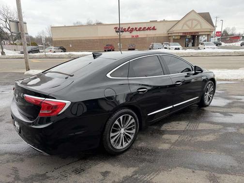 2017 Buick LaCrosse Essence