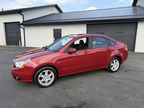 Sangria Red Metallic 2009 Ford Focus SES