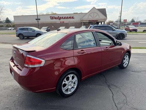 Sangria Red Metallic 2009 Ford Focus SES