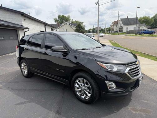 Mosaic Black Metallic 2020 Chevrolet Equinox LS