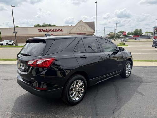 Mosaic Black Metallic 2020 Chevrolet Equinox LS