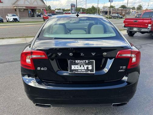 2015 Volvo S60 T5 Premier