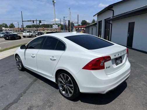 2015 Volvo S60 T6 Platinum