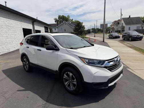 White Diamond Pearl 2017 Honda CR-V LX