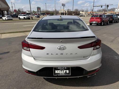 2019 Hyundai ELANTRA Sport