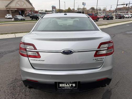 2015 Ford Taurus Limited