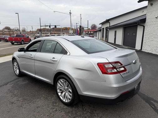 2015 Ford Taurus Limited