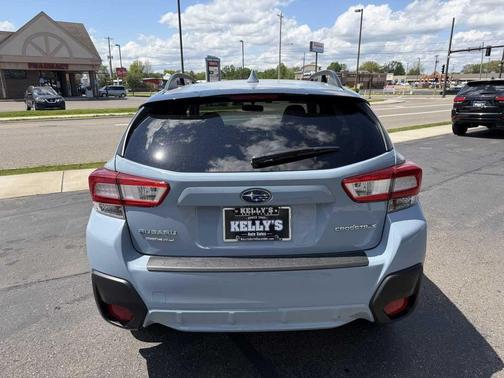 Cool Gray Khaki 2018 Subaru Crosstrek 2.0i Premium