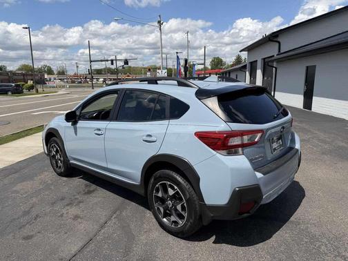 Cool Gray Khaki 2018 Subaru Crosstrek 2.0i Premium
