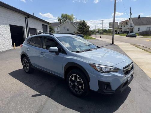 Cool Gray Khaki 2018 Subaru Crosstrek 2.0i Premium