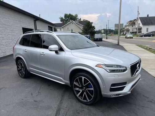 2018 Volvo XC90 T6 Momentum