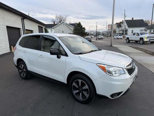 2016 Subaru Forester 2.5i