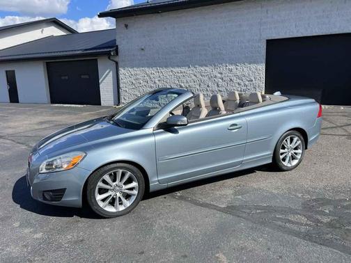2011 Volvo C70 T5