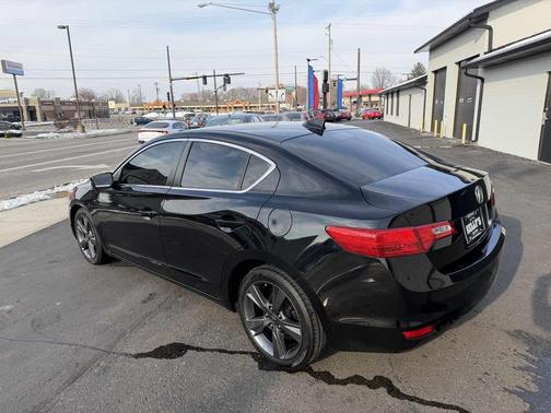 2014 Acura ILX 2.0L w/Premium Package