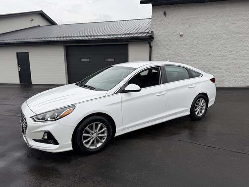 2018 Hyundai SONATA SE