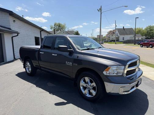Granite Crystal Metallic 2018 RAM 1500 SLT