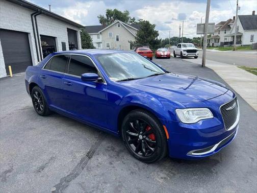 2018 Chrysler 300 Touring