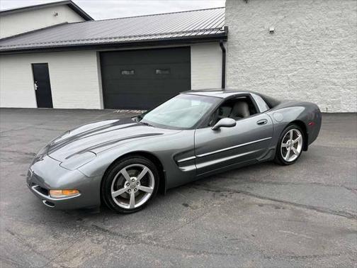 2004 Chevrolet Corvette Base